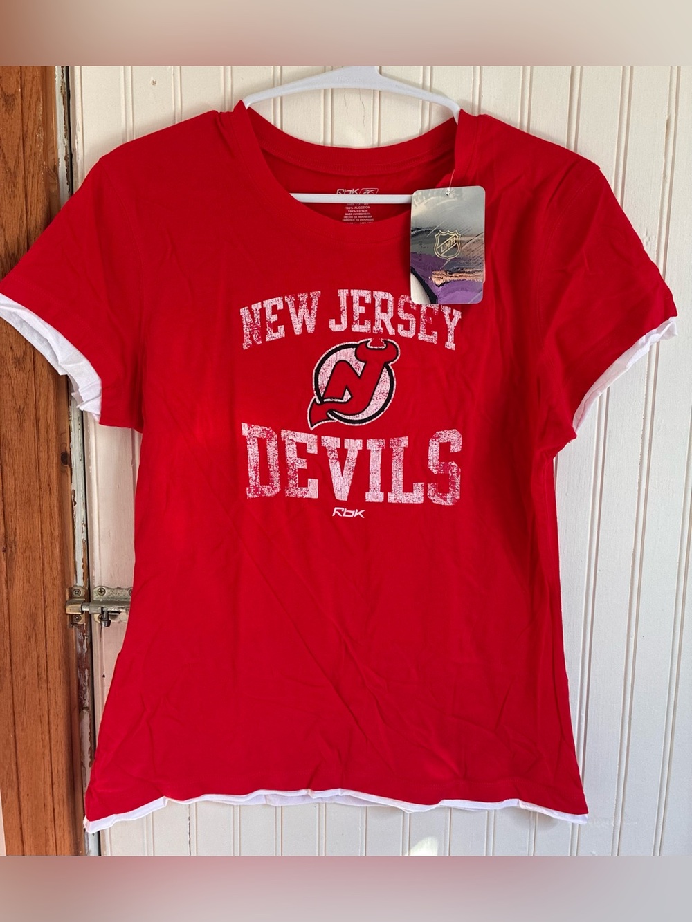 NHL Red and White Women's Fitted Cap Sleeve Tee